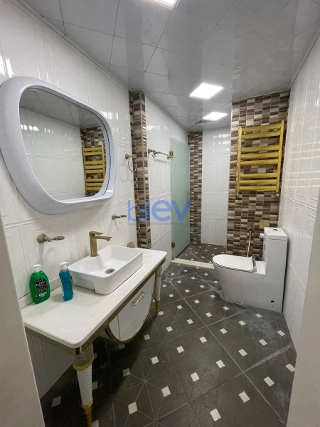 Aylıq Kirayə 2 otaqlı Yeni Tikili bina evi  98m², Bakı