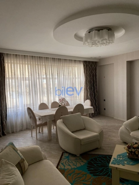 Aylıq Kirayə 3 otaqlı Yeni Tikili bina evi  170m², Bakı