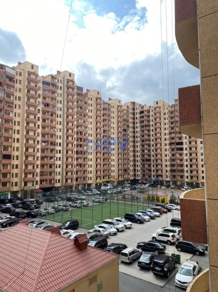 Aylıq Kirayə 3 otaqlı Yeni Tikili bina evi  170m², Bakı