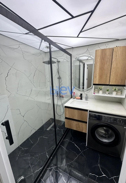 Aylıq Kirayə 2 otaqlı Yeni Tikili bina evi  85m², Bakı