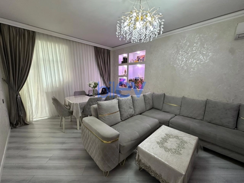 Aylıq Kirayə 2 otaqlı Yeni Tikili bina evi  85m², Bakı