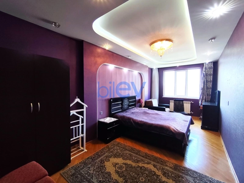 Aylıq Kirayə 3 otaqlı Yeni Tikili bina evi  130m², Bakı