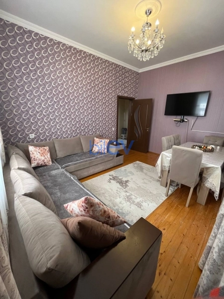 Satış 5 otaqlı Həyət evi  180m², Bakı