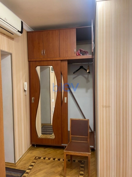Aylıq Kirayə 3 otaqlı Yeni Tikili bina evi  108m², Bakı