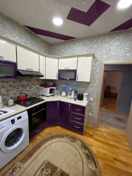 Satış 4 otaqlı Həyət evi  300m², Bakı