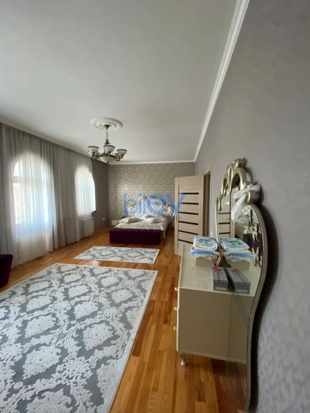 Satış 4 otaqlı Həyət evi  300m², Bakı