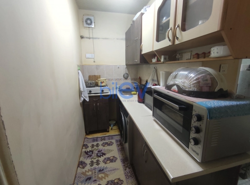 Satış 2 otaqlı Köhnə Tikili bina evi  40m², Bakı