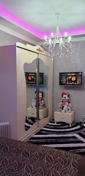 Aylıq Kirayə 1 otaqlı Yeni Tikili bina evi  57m², Bakı