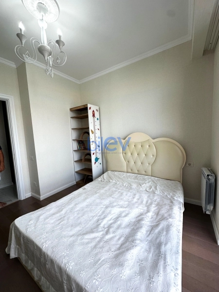 Aylıq Kirayə 2 otaqlı Yeni Tikili bina evi  65m², Bakı