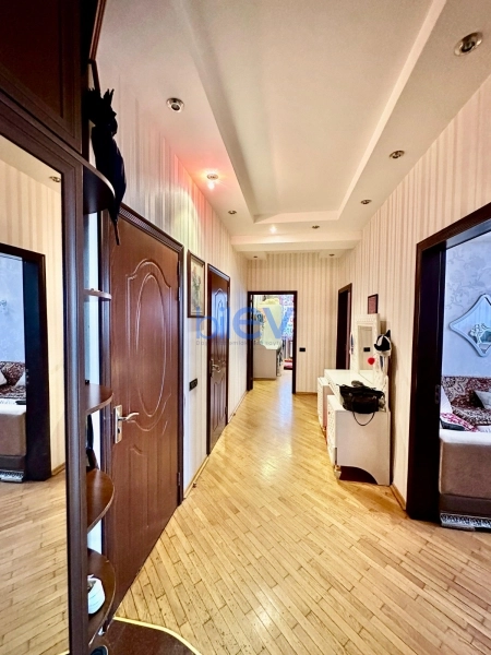 Satış 3 otaqlı Yeni Tikili bina evi  106m², Bakı