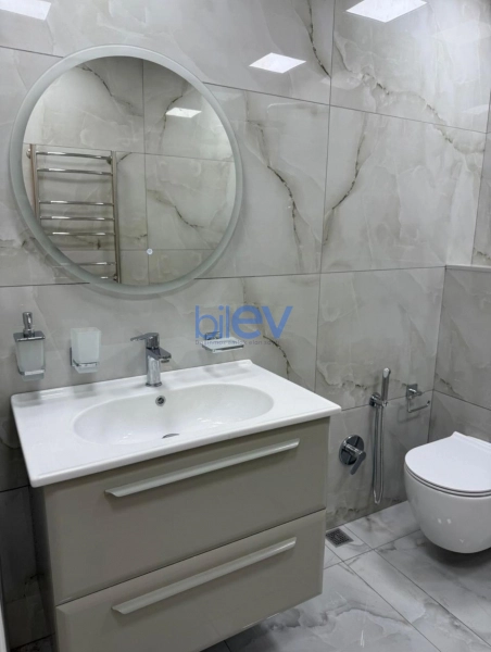 Satış 2 otaqlı Yeni Tikili bina evi  70m², Bakı