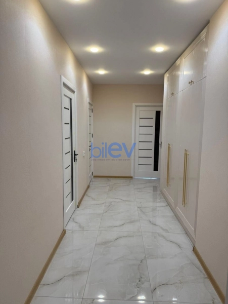 Satış 2 otaqlı Yeni Tikili bina evi  70m², Bakı
