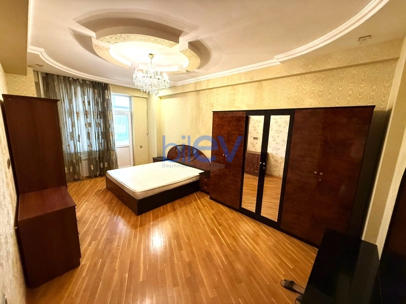 Aylıq Kirayə 3 otaqlı Yeni Tikili bina evi  145m², Bakı