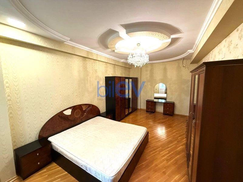 Aylıq Kirayə 3 otaqlı Yeni Tikili bina evi  145m², Bakı