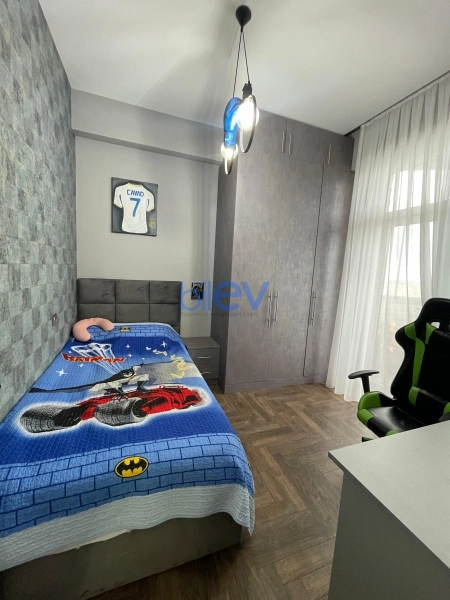 Satış 4 otaqlı Yeni Tikili bina evi  130m², Bakı