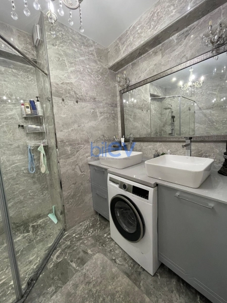 Satış 4 otaqlı Yeni Tikili bina evi  130m², Bakı