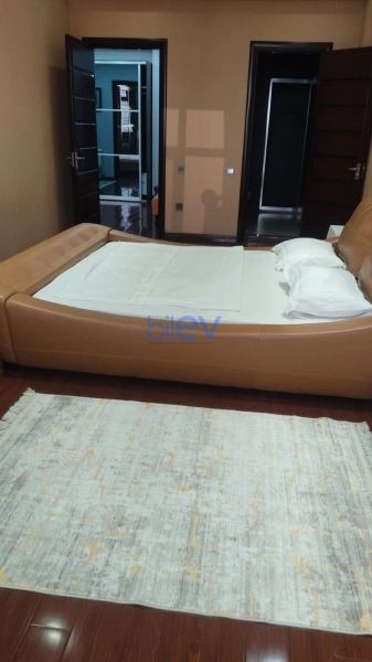 Satış 4 otaqlı Yeni Tikili bina evi  172m², Bakı