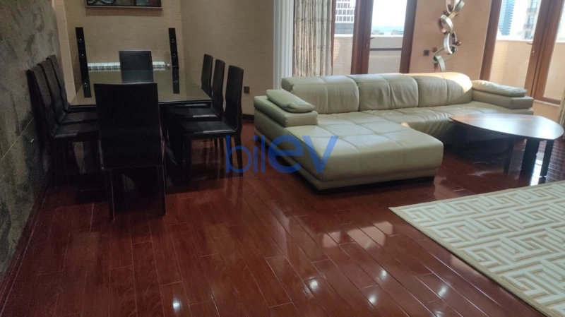 Satış 4 otaqlı Yeni Tikili bina evi  172m², Bakı