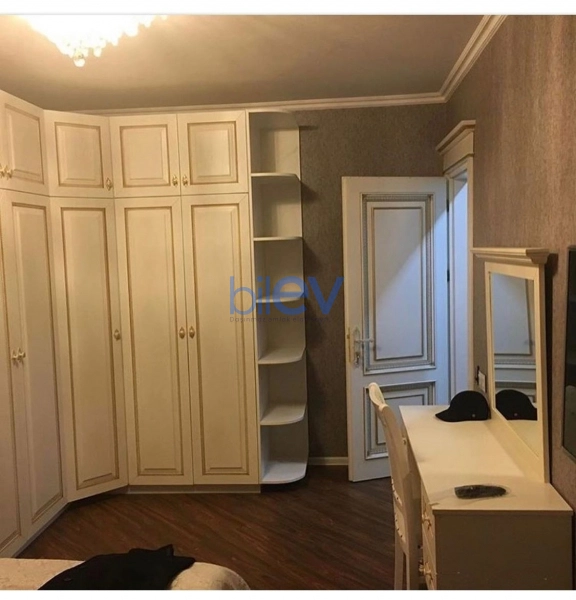 Aylıq Kirayə 3 otaqlı Köhnə Tikili bina evi  100m², Bakı