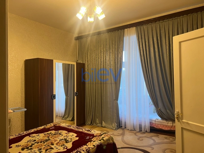 Aylıq Kirayə 3 otaqlı Köhnə Tikili bina evi  100m², Bakı