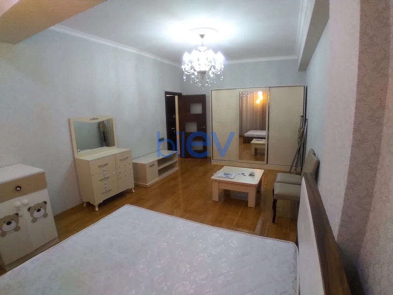 Aylıq Kirayə 1 otaqlı Yeni Tikili bina evi  40m², Bakı