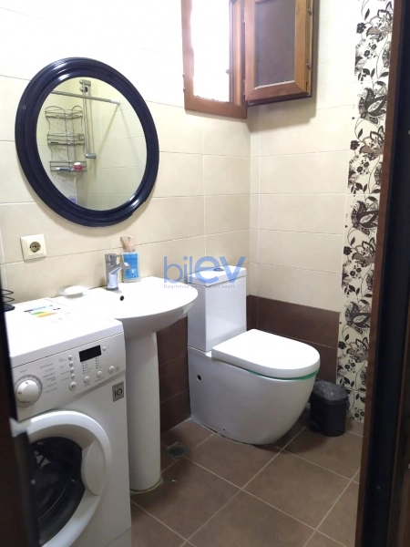 Aylıq Kirayə 2 otaqlı Köhnə Tikili bina evi  60m², Bakı