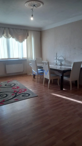 Aylıq Kirayə 2 otaqlı Köhnə Tikili bina evi  50m², Bakı