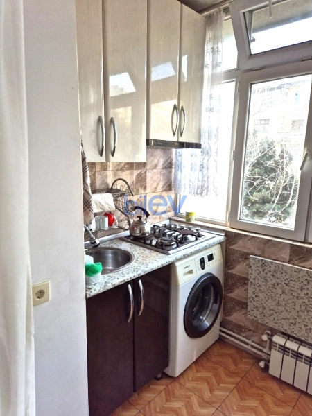 Aylıq Kirayə 2 otaqlı Köhnə Tikili bina evi  50m², Bakı