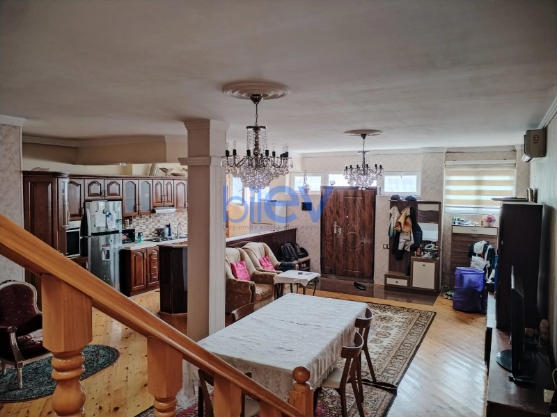 Satış 4 otaqlı Həyət evi  180m², Bakı
