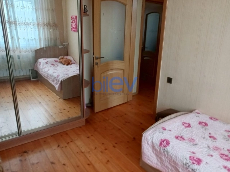 Satış 4 otaqlı Həyət evi  180m², Bakı