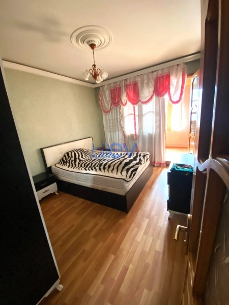 Aylıq Kirayə 3 otaqlı Köhnə Tikili bina evi  100m², Bakı