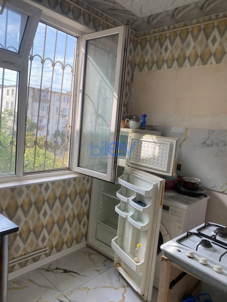 Aylıq Kirayə 3 otaqlı Köhnə Tikili bina evi  100m², Bakı
