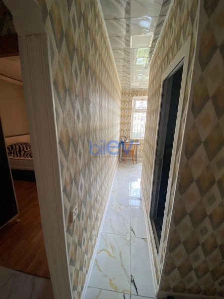 Aylıq Kirayə 3 otaqlı Köhnə Tikili bina evi  100m², Bakı