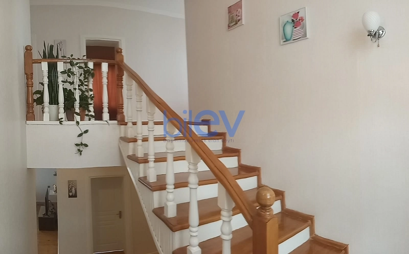 Satış 5 otaqlı Həyət evi  200m², Bakı