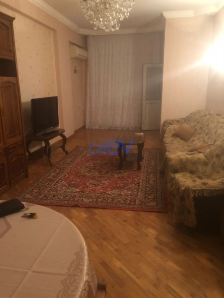 Aylıq Kirayə 3 otaqlı Yeni Tikili bina evi  92m², Bakı