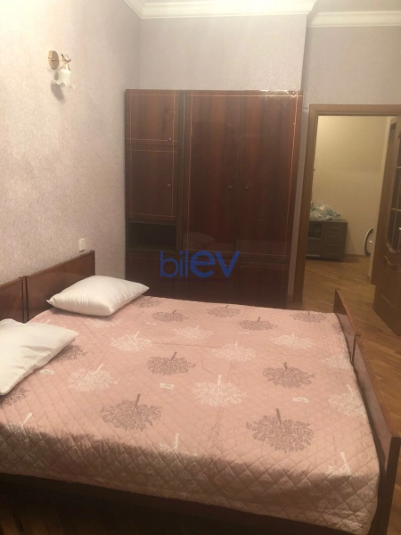 Aylıq Kirayə 3 otaqlı Yeni Tikili bina evi  92m², Bakı
