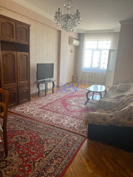 Aylıq Kirayə 3 otaqlı Yeni Tikili bina evi  92m², Bakı
