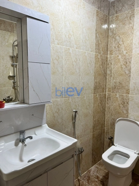 Satış 6 otaqlı Həyət evi  220m², Bakı