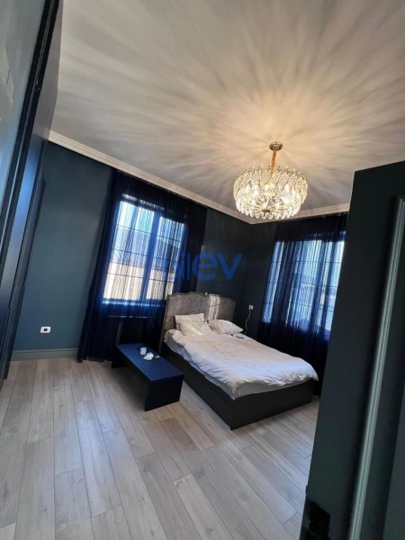 Satış 4 otaqlı Bağ evi  400m², Bakı