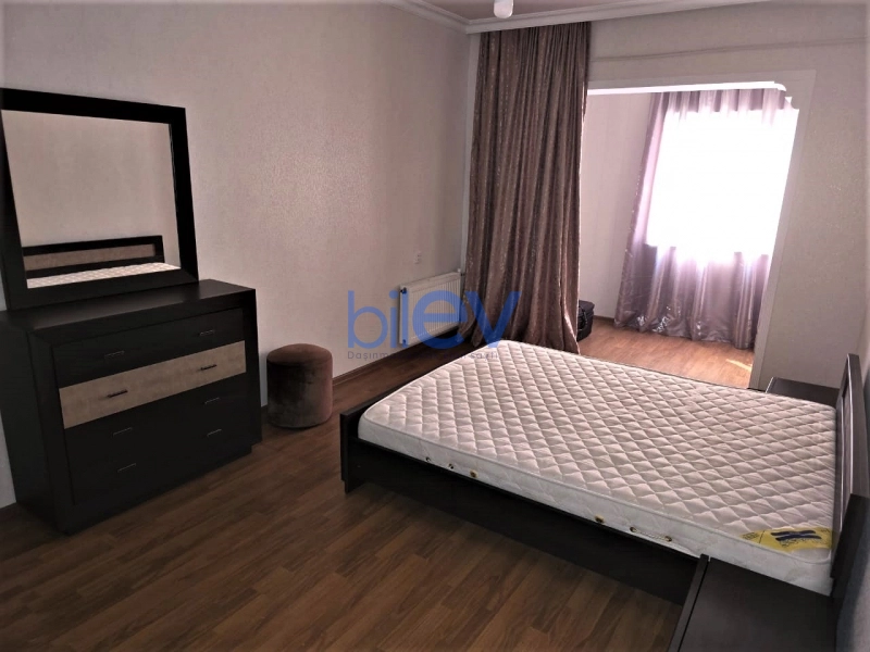 Aylıq Kirayə 3 otaqlı Köhnə Tikili bina evi  80m², Bakı