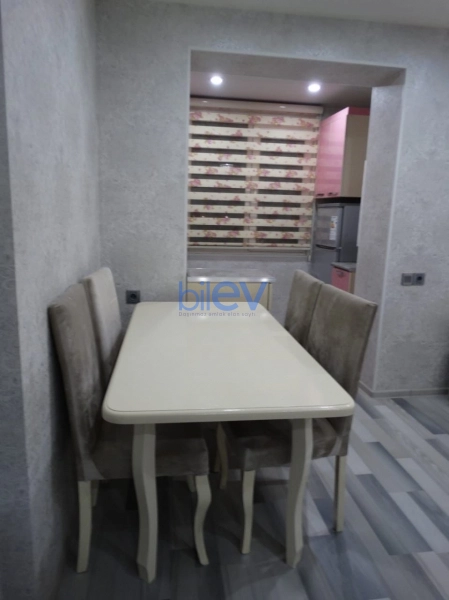 Aylıq Kirayə 2 otaqlı Köhnə Tikili bina evi  50m², Bakı