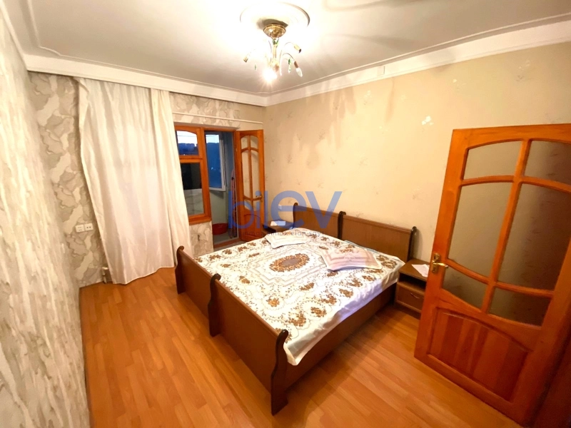 Aylıq Kirayə 3 otaqlı Köhnə Tikili bina evi  65m², Bakı