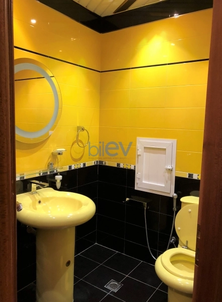 Aylıq Kirayə 3 otaqlı Yeni Tikili bina evi  145m², Bakı