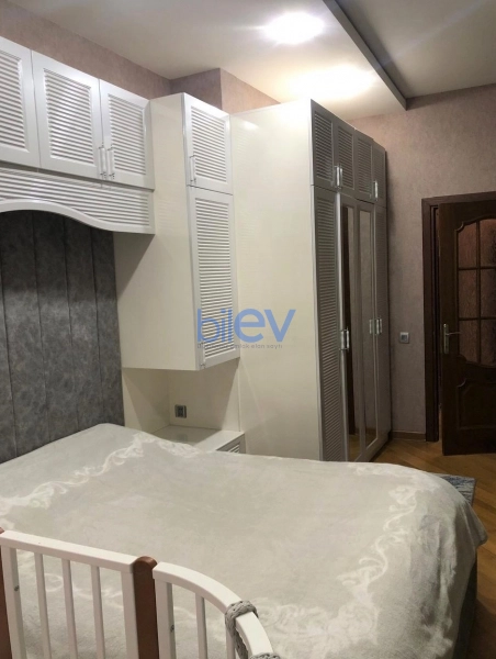 Aylıq Kirayə 2 otaqlı Yeni Tikili bina evi  65m², Bakı