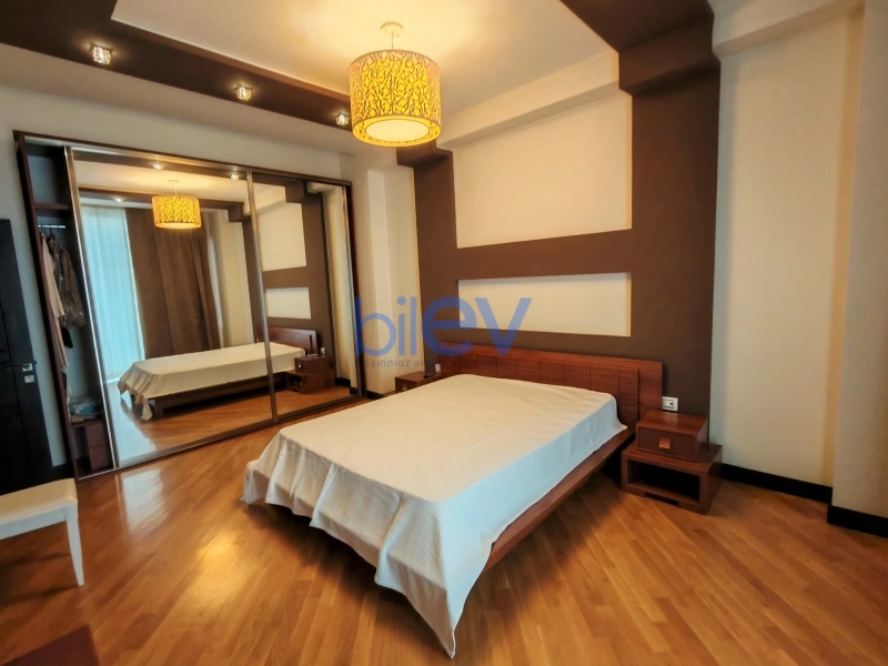 Aylıq Kirayə 4 otaqlı Yeni Tikili bina evi  176m², Bakı