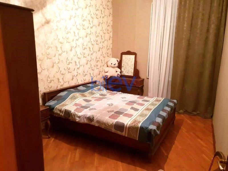 Aylıq Kirayə 2 otaqlı Köhnə Tikili bina evi  55m², Bakı
