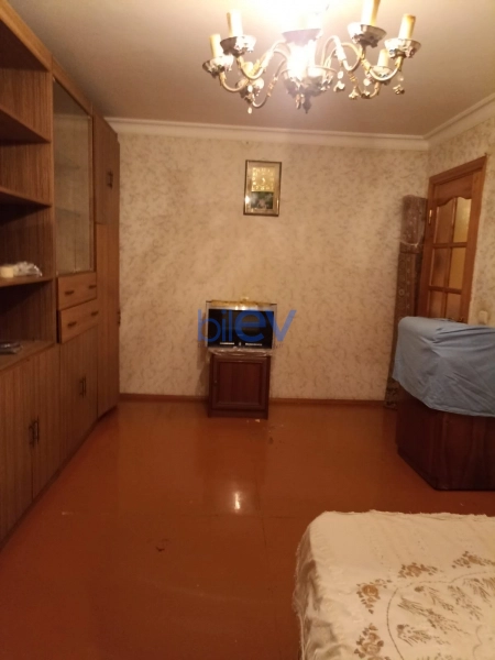 Aylıq Kirayə 3 otaqlı Köhnə Tikili bina evi  70m², Bakı