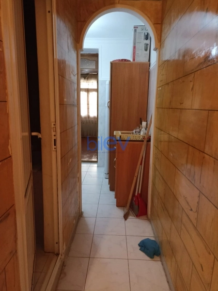 Aylıq Kirayə 3 otaqlı Köhnə Tikili bina evi  70m², Bakı
