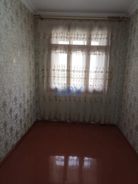 Aylıq Kirayə 3 otaqlı Köhnə Tikili bina evi  70m², Bakı