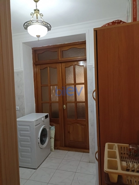 Aylıq Kirayə 3 otaqlı Köhnə Tikili bina evi  70m², Bakı